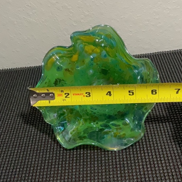 Glass Eye green glass bowl. Made in USA - Picture 8 of 9